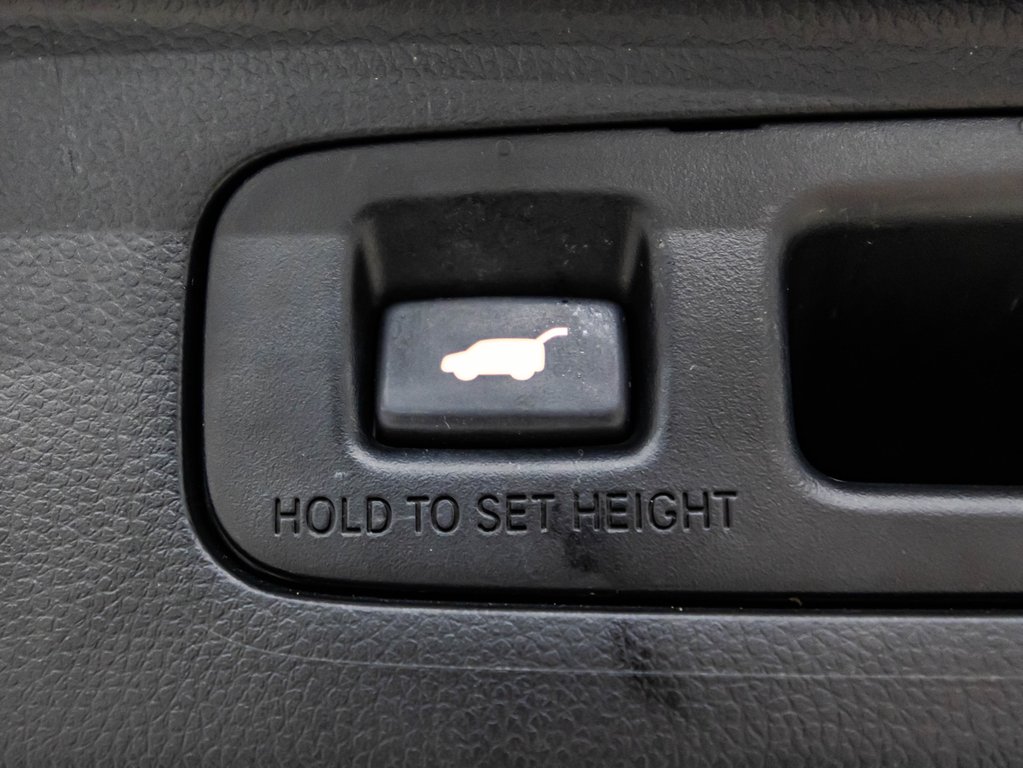 Honda CR-V EX-L 2023 à , Québec - 16 - w1024h768px