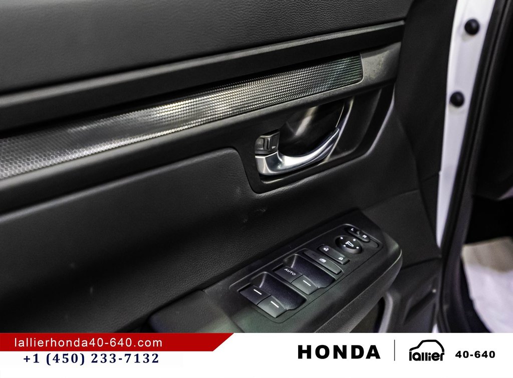 2026 Honda CR-V LX AWD EDITIONS SPECIALE BLACK AND WHITE in Lachenaie, Quebec - 11 - w1024h768px