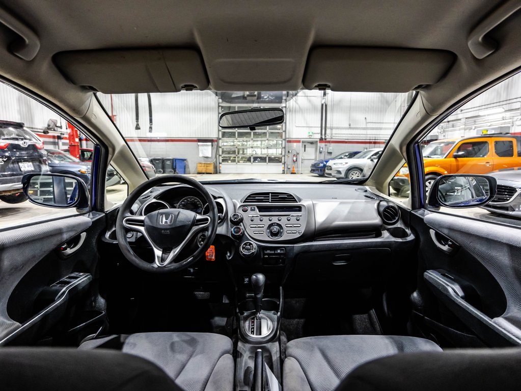 2014 Honda Fit DX-A in Montreal, Quebec - 14 - w1024h768px