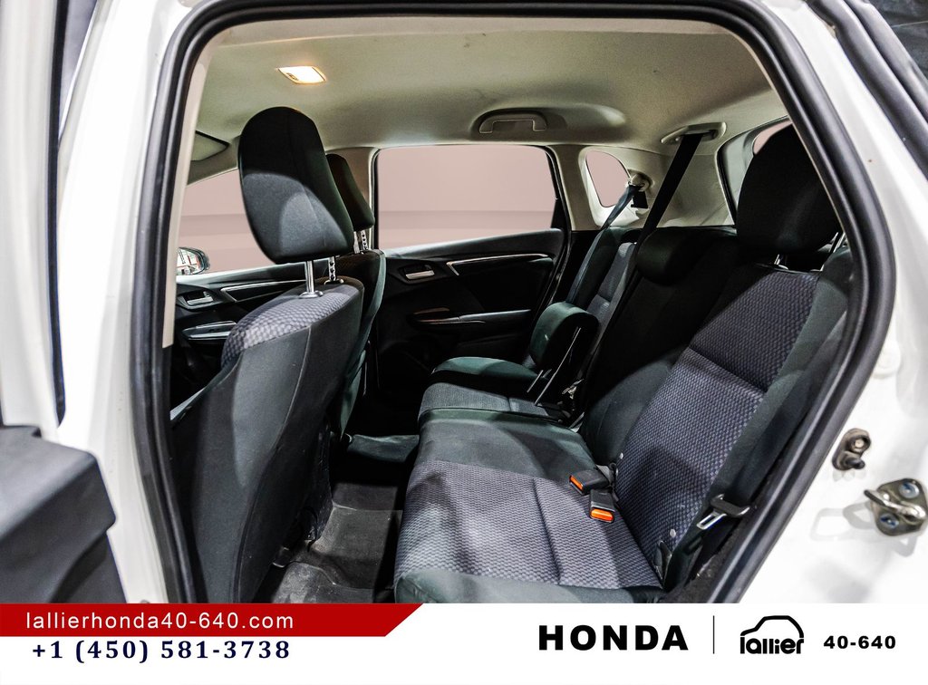 2018 Honda Fit LX in Lachenaie, Quebec - 13 - w1024h768px
