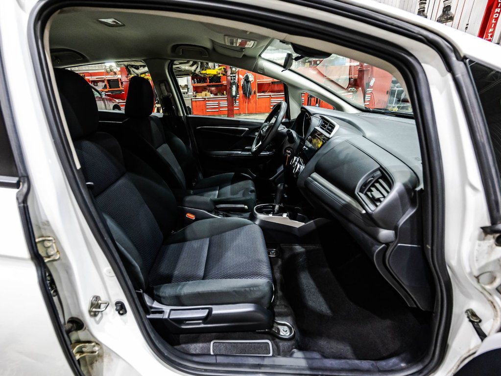 2019 Honda Fit LX w/Honda Sensing in Lachenaie, Quebec - 17 - w1024h768px