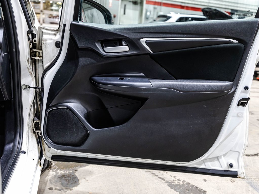 2019 Honda Fit LX w/Honda Sensing in Lachenaie, Quebec - 16 - w1024h768px