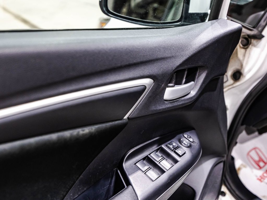 2019 Honda Fit LX w/Honda Sensing in Lachenaie, Quebec - 11 - w1024h768px