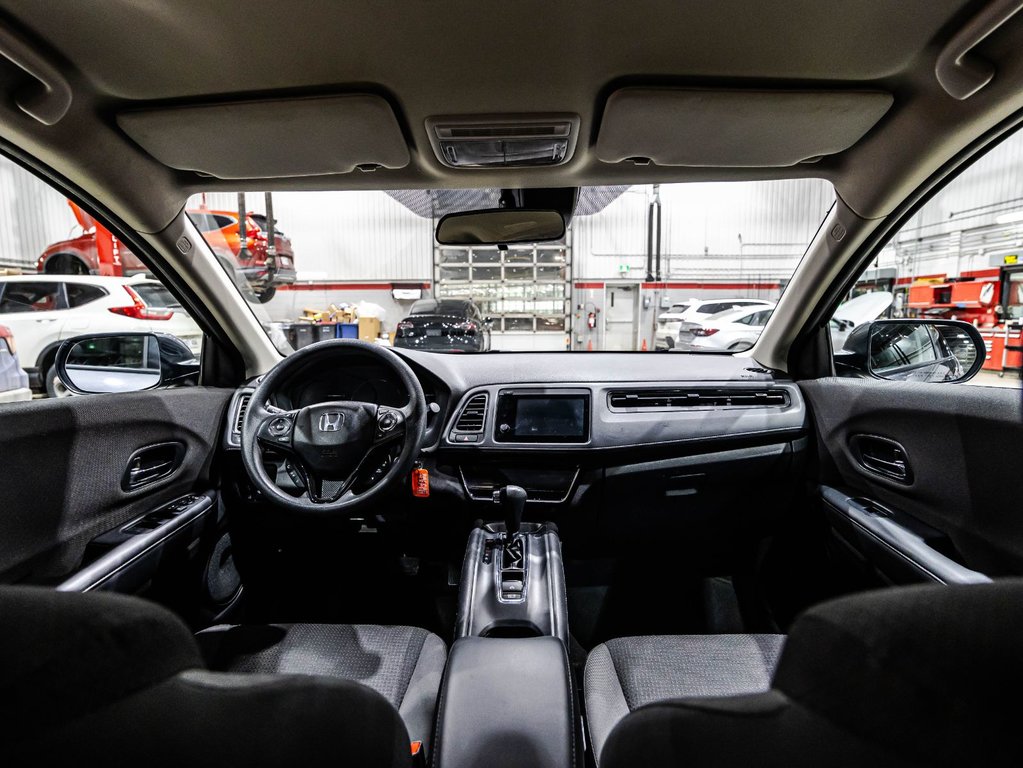 2019 Honda HR-V LX in Montreal, Quebec - 14 - w1024h768px