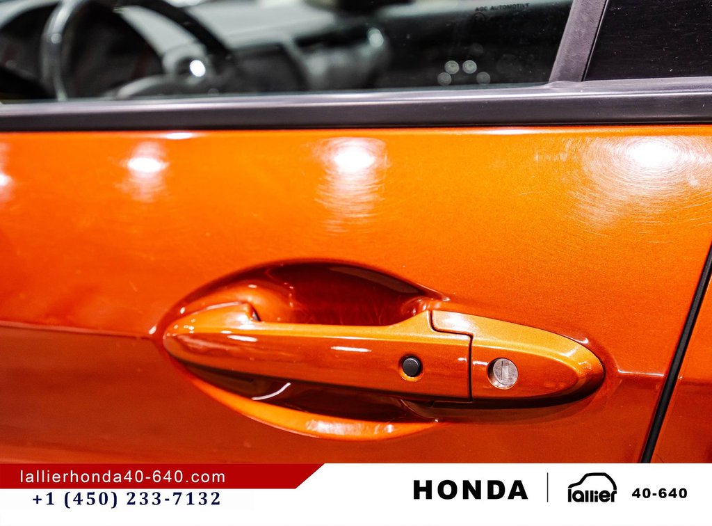 Honda HR-V Touring 2019 à Lachenaie, Québec - 11 - w1024h768px
