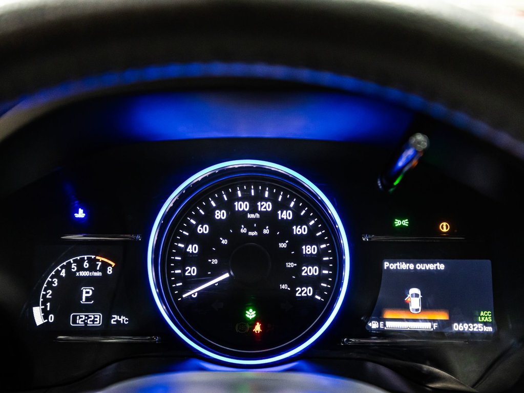 2020 Honda HR-V Touring in Montreal, Quebec - 24 - w1024h768px