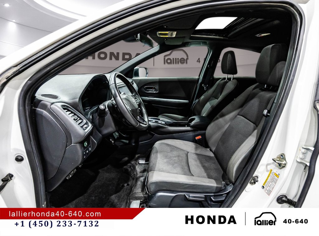 2020 Honda HR-V Sport/TOIT OUVRANT/SIÈGES CHAUFFANT/AWD in Lachenaie, Quebec - 20 - w1024h768px