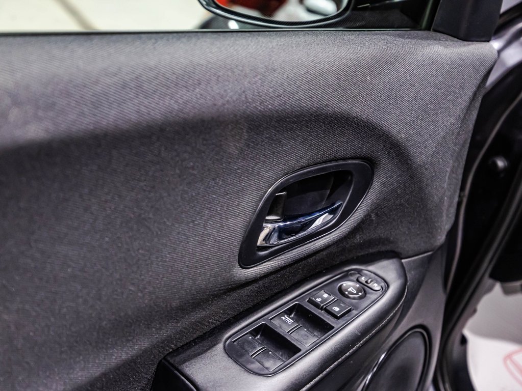 2021 Honda HR-V LX in Lachenaie, Quebec - 11 - w1024h768px