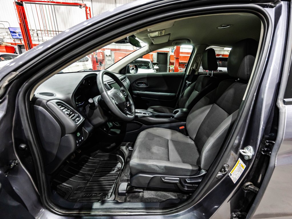 2021 Honda HR-V LX in Lachenaie, Quebec - 18 - w1024h768px