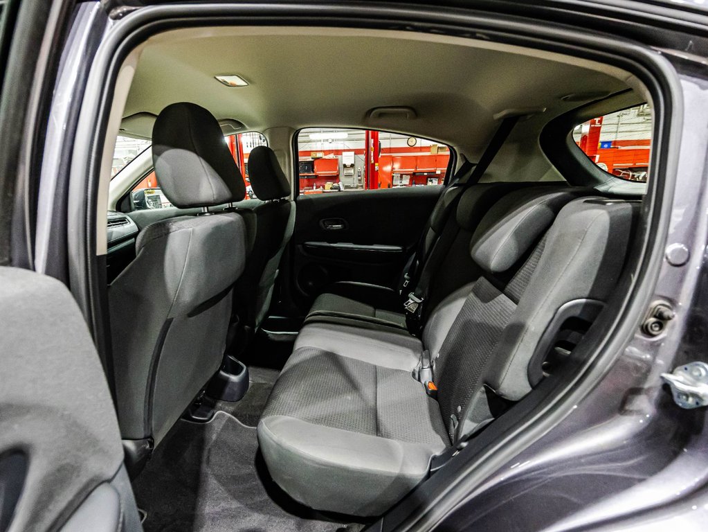 2022 Honda HR-V LX in Lachenaie, Quebec - 37 - w1024h768px