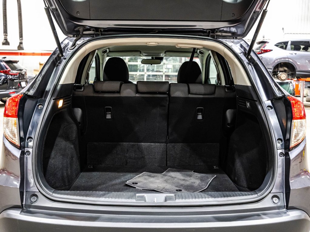 2022 Honda HR-V LX in Lachenaie, Quebec - 15 - w1024h768px