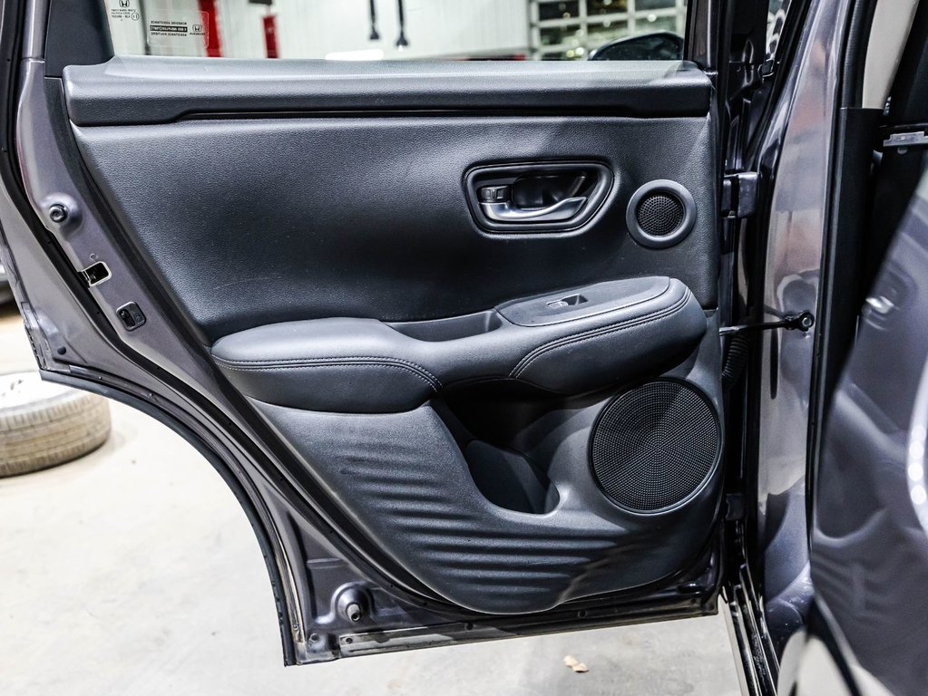 Honda HR-V EX-L Navi 2023 à , Québec - 12 - w1024h768px