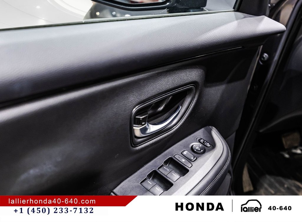 Honda HR-V LX 2023 à Montréal, Québec - 11 - w1024h768px