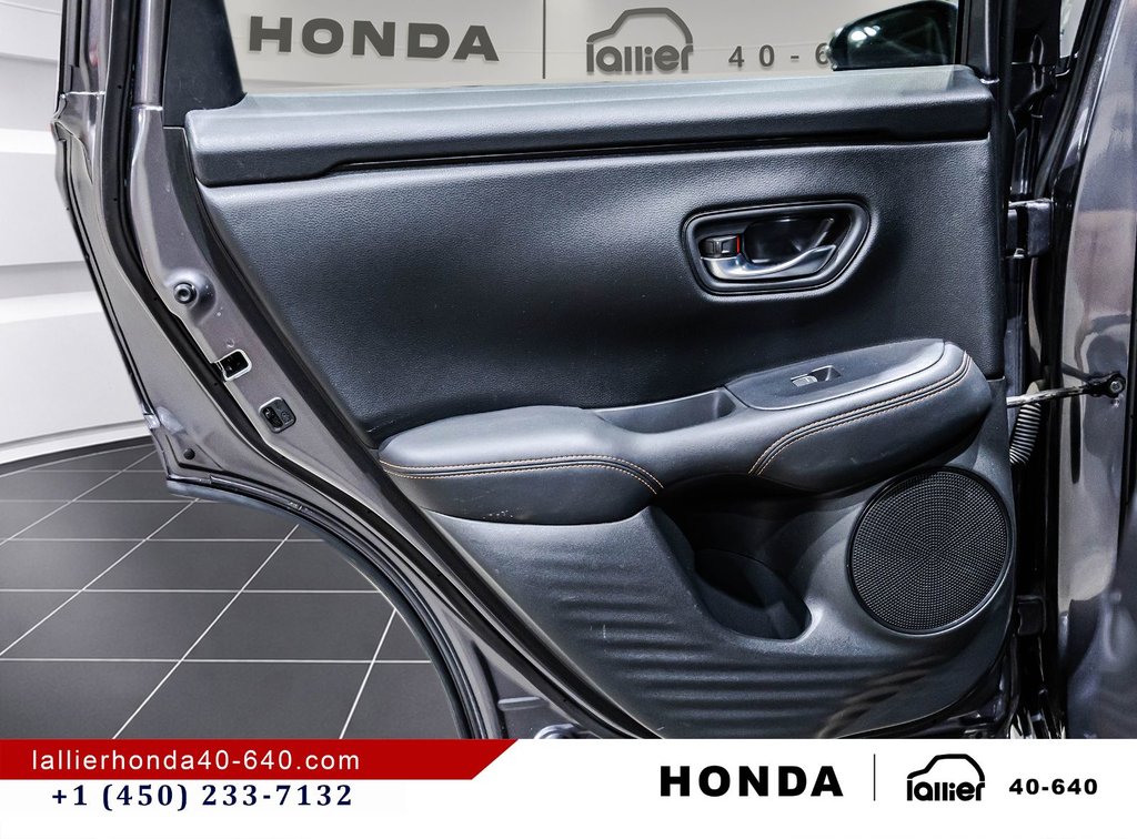 2023 Honda HR-V Sport in Montréal, Quebec - 12 - w1024h768px