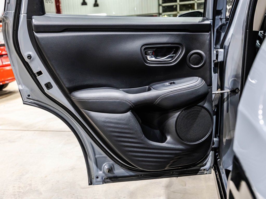 Honda HR-V EX-L Navi 2024 à Lachenaie, Québec - 12 - w1024h768px