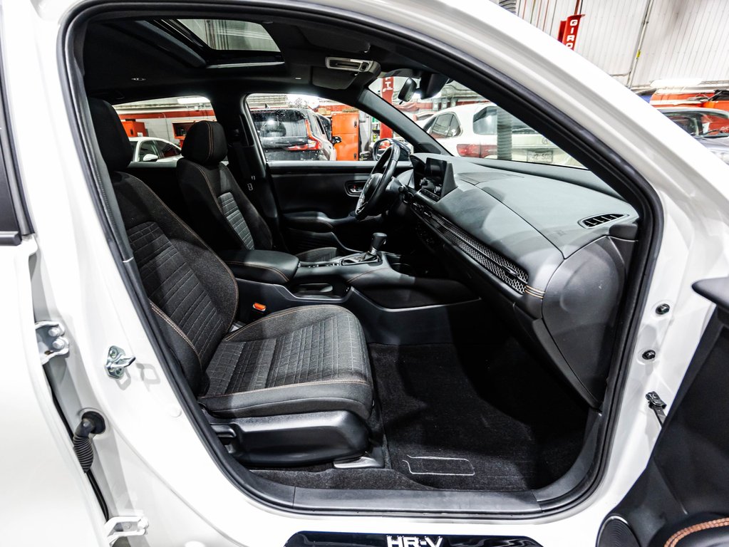 Honda HR-V Sport-B 2024 à , Québec - 17 - w1024h768px
