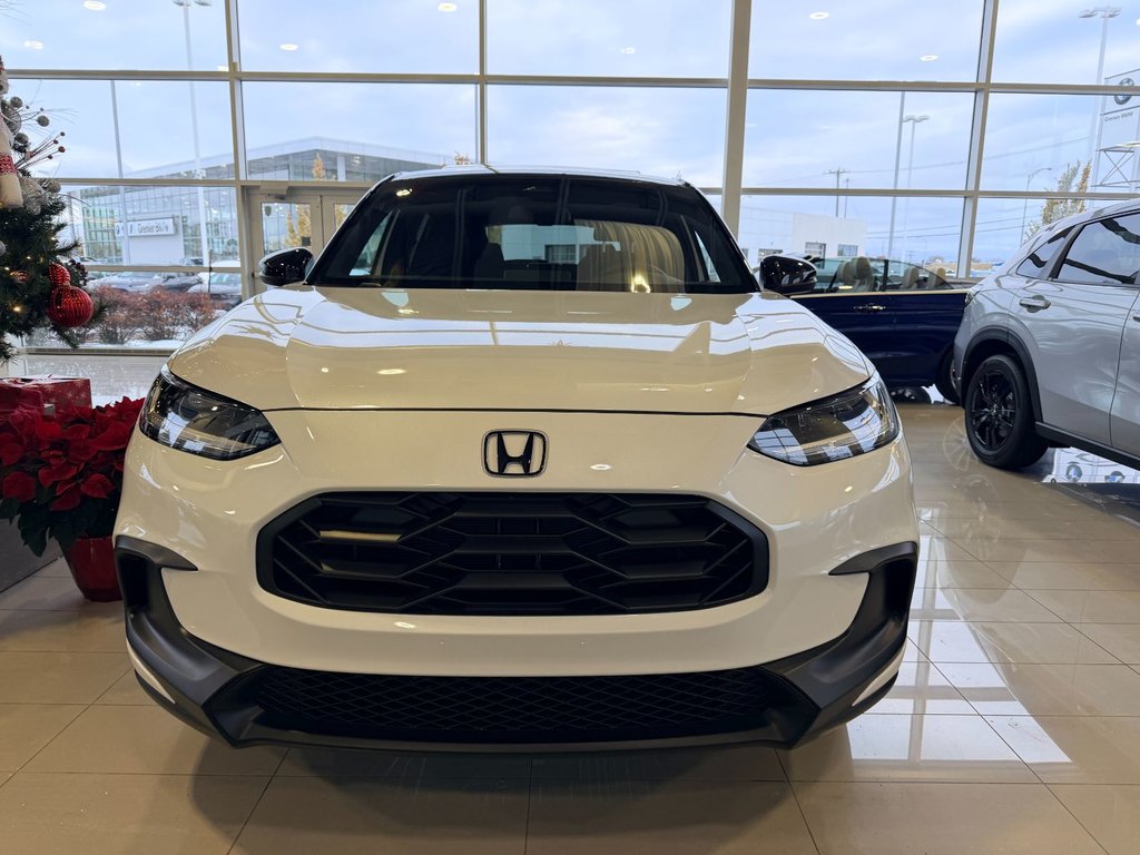 Honda HR-V SPORT DEMO, BLACK AND WHITE 2026 à , Québec - 2 - w1024h768px