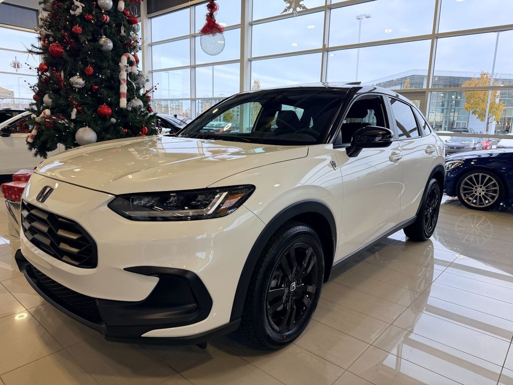 Honda HR-V SPORT DEMO, BLACK AND WHITE 2026 à , Québec - 1 - w1024h768px