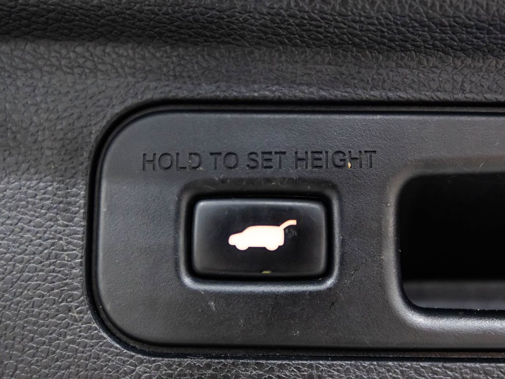 2018 Honda Odyssey Touring in Lachenaie, Quebec - 16 - w1024h768px