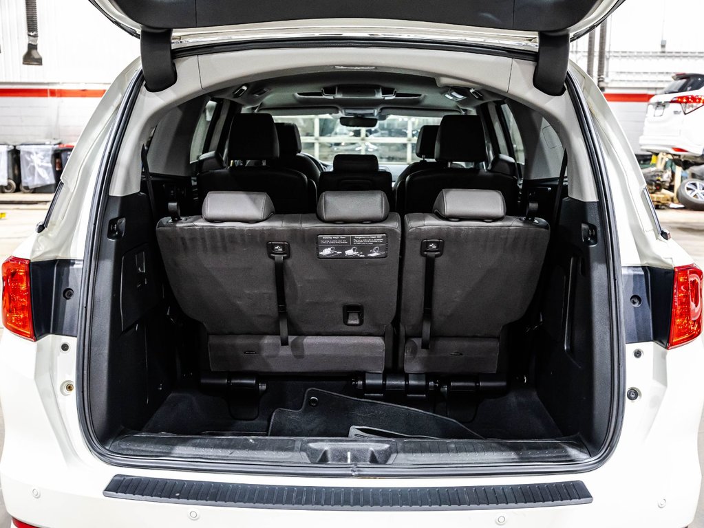 2018 Honda Odyssey Touring in Lachenaie, Quebec - 17 - w1024h768px