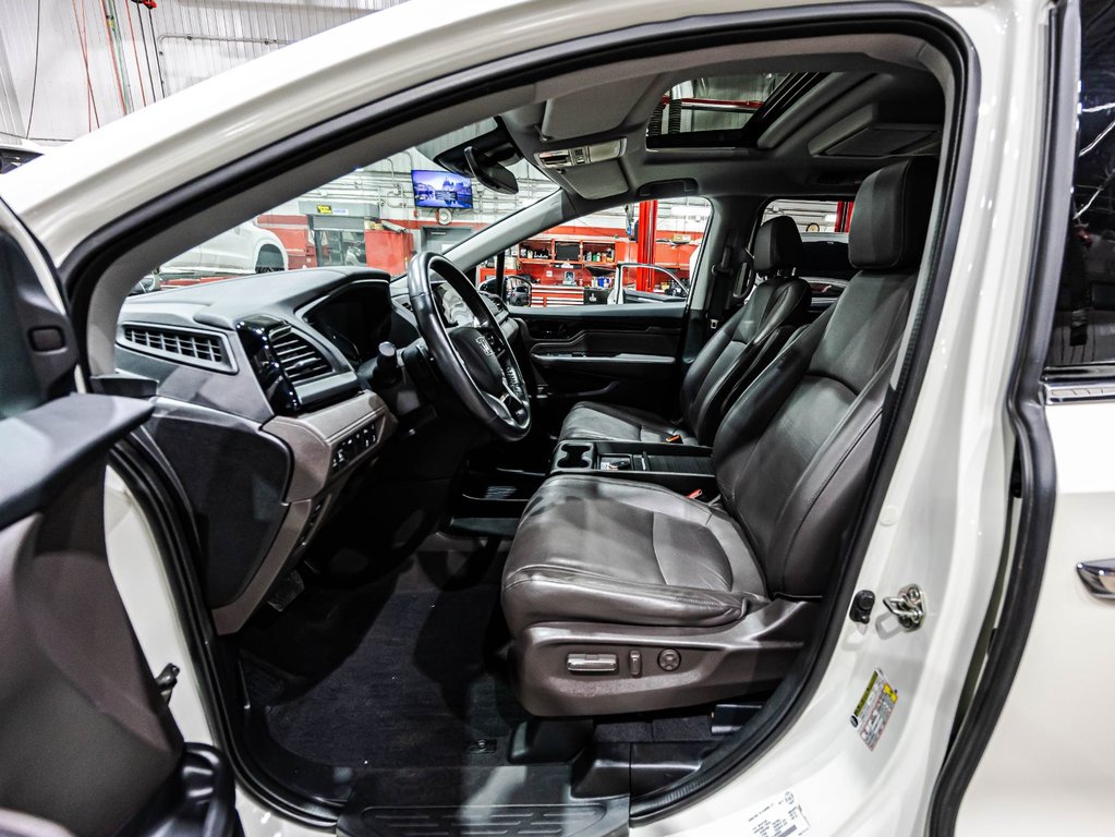 2018 Honda Odyssey Touring in Lachenaie, Quebec - 22 - w1024h768px