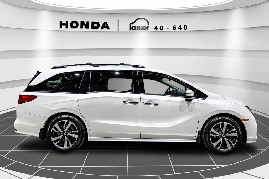 2018 Honda Odyssey Touring in Lachenaie, Quebec - 8 - w1024h768px
