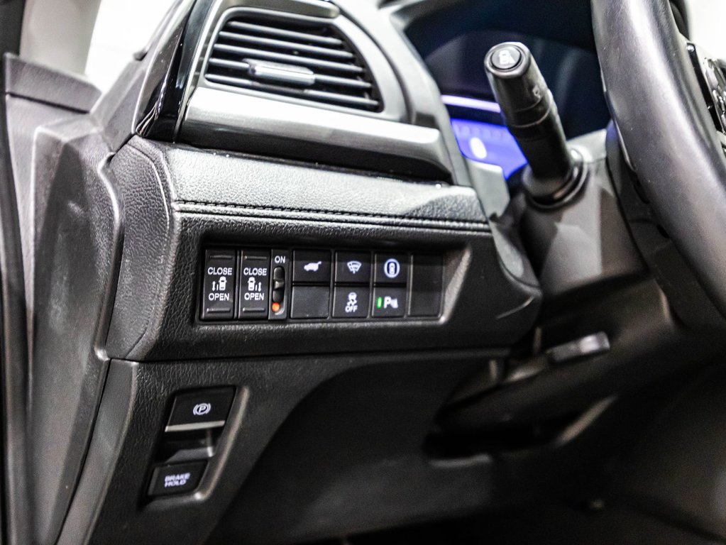 Honda Odyssey EX-L NAVI 2022 à , Québec - 23 - w1024h768px
