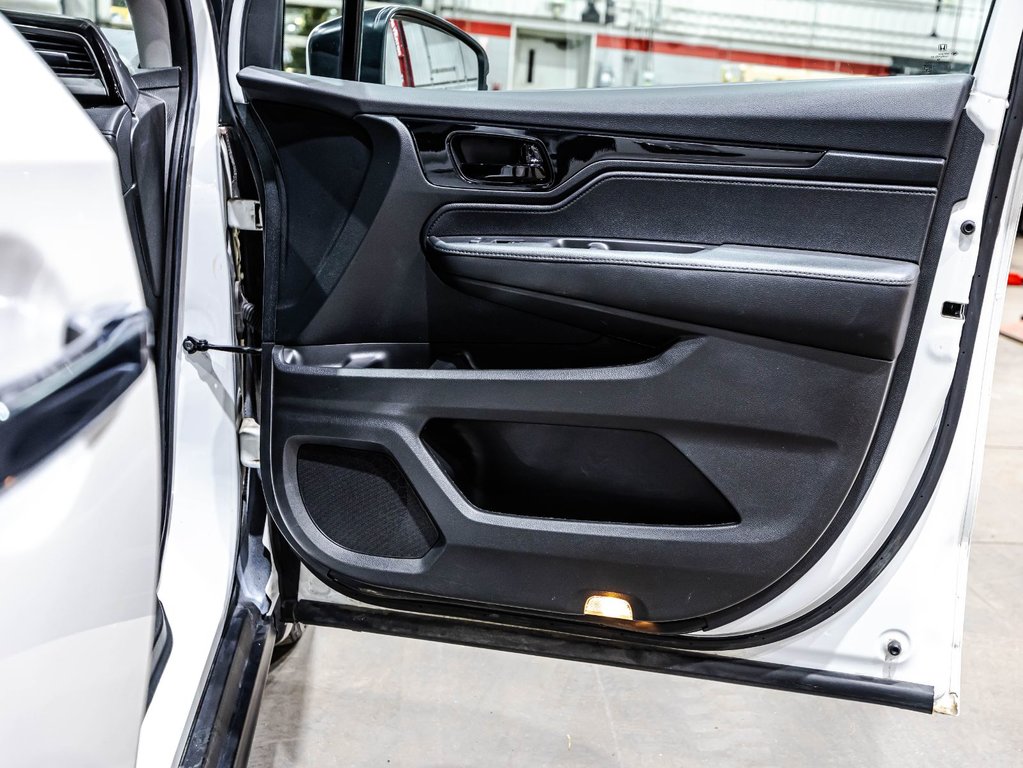 Honda Odyssey EX-L NAVI 2022 à , Québec - 18 - w1024h768px