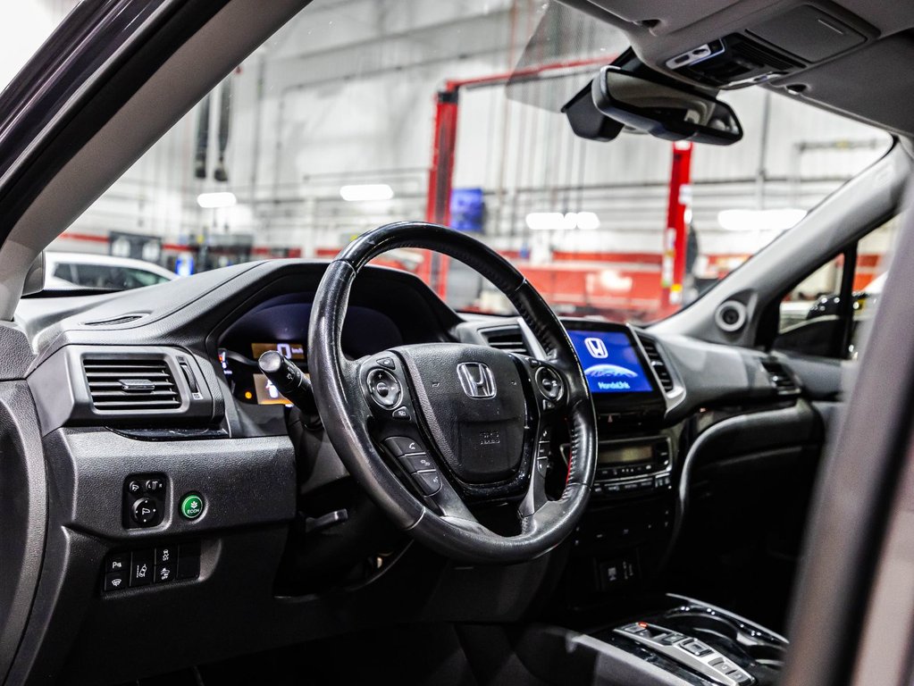 Honda Pilot Touring 2017 à , Québec - 21 - w1024h768px
