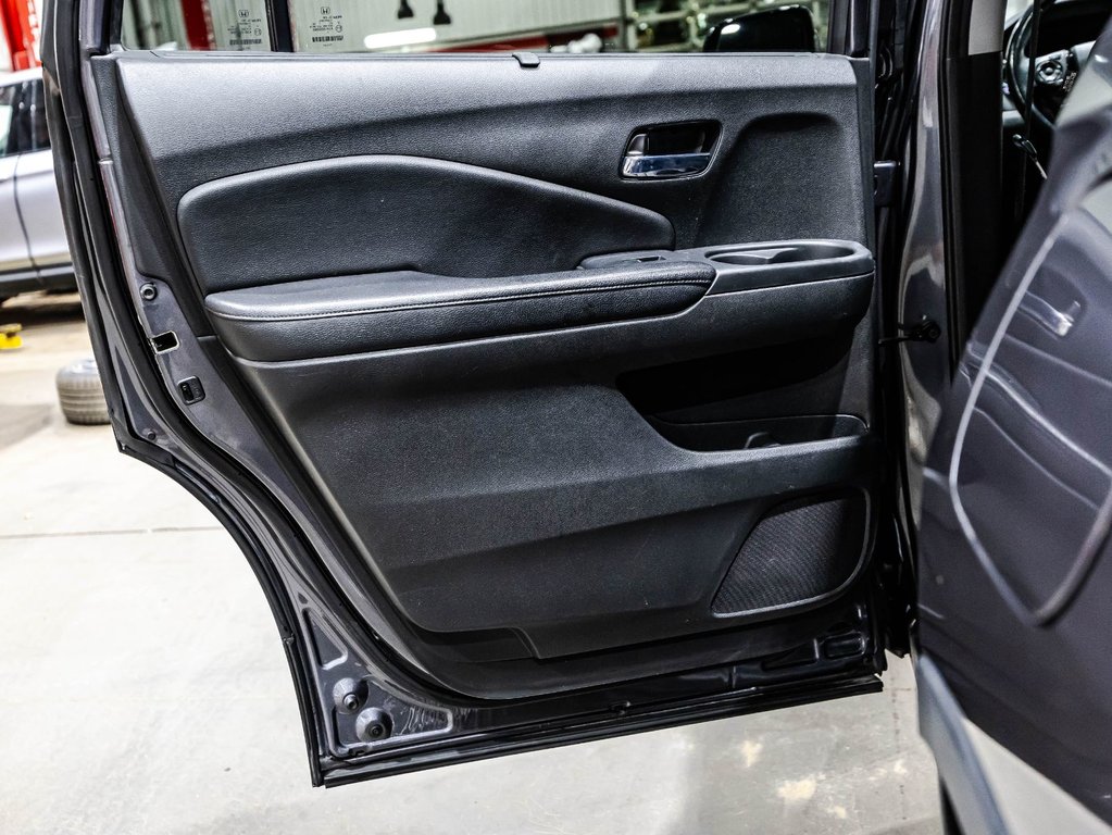 Honda Pilot Touring 2017 à , Québec - 13 - w1024h768px