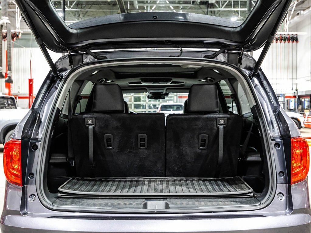 Honda Pilot Touring 2017 à , Québec - 17 - w1024h768px