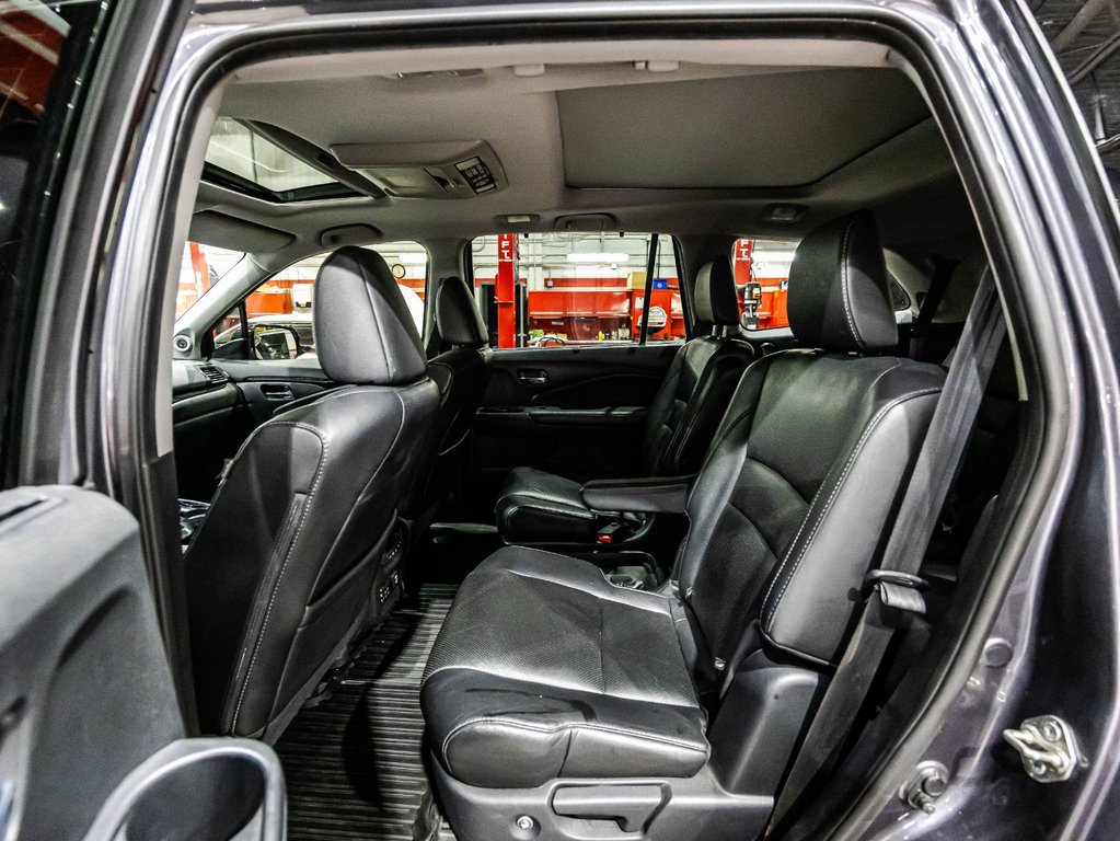 Honda Pilot Touring 2017 à , Québec - 14 - w1024h768px