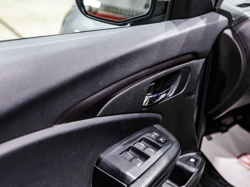 2017 Honda Pilot EX in Lachenaie, Quebec - 12 - w1024h768px