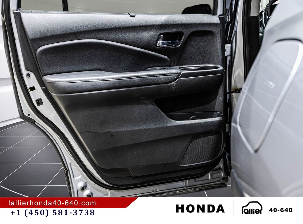 2021 Honda Pilot Touring 7-Passenger in Lachenaie, Quebec - 13 - w1024h768px
