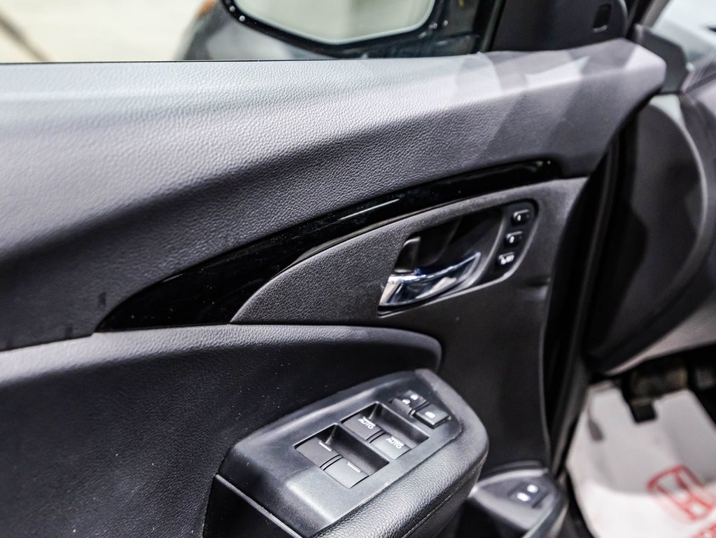 2022 Honda Pilot Touring 7-Passenger in , Quebec - 12 - w1024h768px