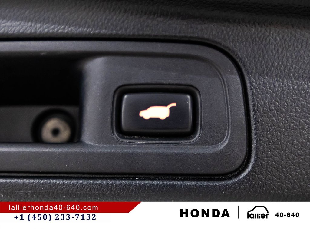 2022 Honda Pilot TOURING/AWD/UN PROPRIÉTAIRE in Montréal, Quebec - 17 - w1024h768px