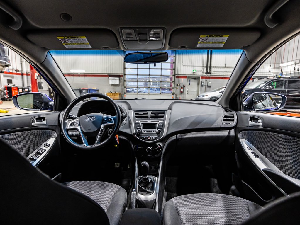 Hyundai Accent GL 2014 à , Québec - 14 - w1024h768px