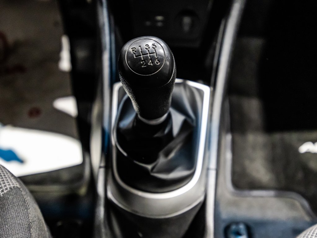 Hyundai Accent GL 2014 à , Québec - 24 - w1024h768px