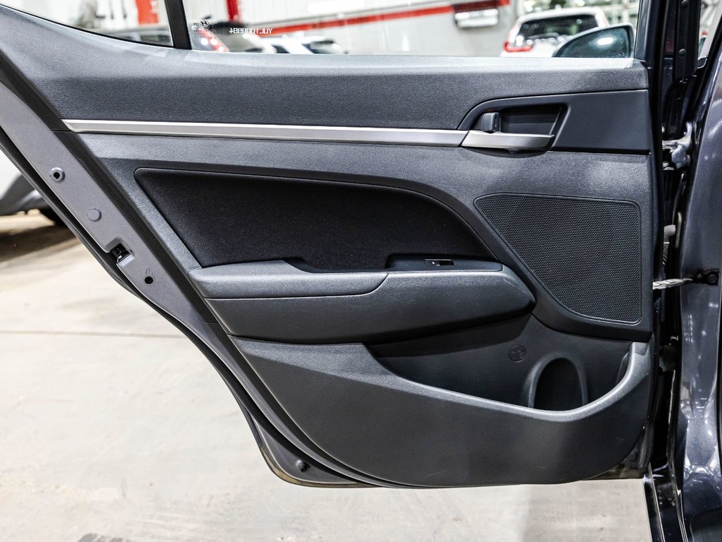 Hyundai Elantra Preferred 2020 à Lachenaie, Québec - 12 - w1024h768px