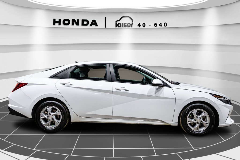 Hyundai Elantra Essential 2021 à , Québec - 8 - w1024h768px