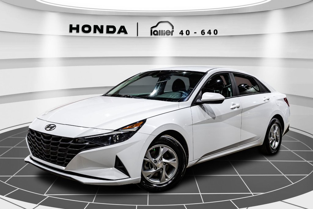 Hyundai Elantra Essential 2021 à , Québec - 1 - w1024h768px