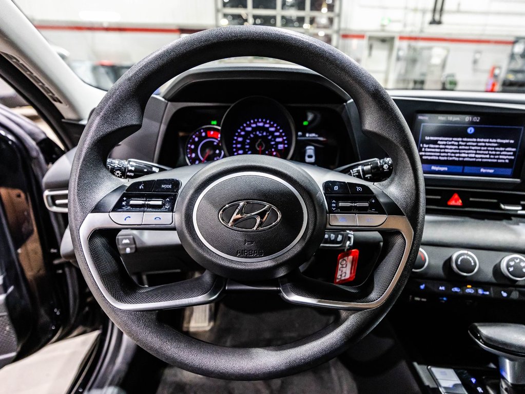 Hyundai Elantra Essential 2021 à , Québec - 21 - w1024h768px