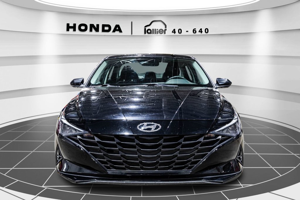 Hyundai Elantra Essential 2021 à , Québec - 2 - w1024h768px