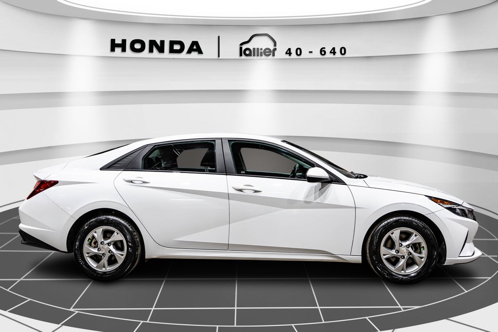Hyundai Elantra Essential 2021 à Lachenaie, Québec - 8 - w1024h768px