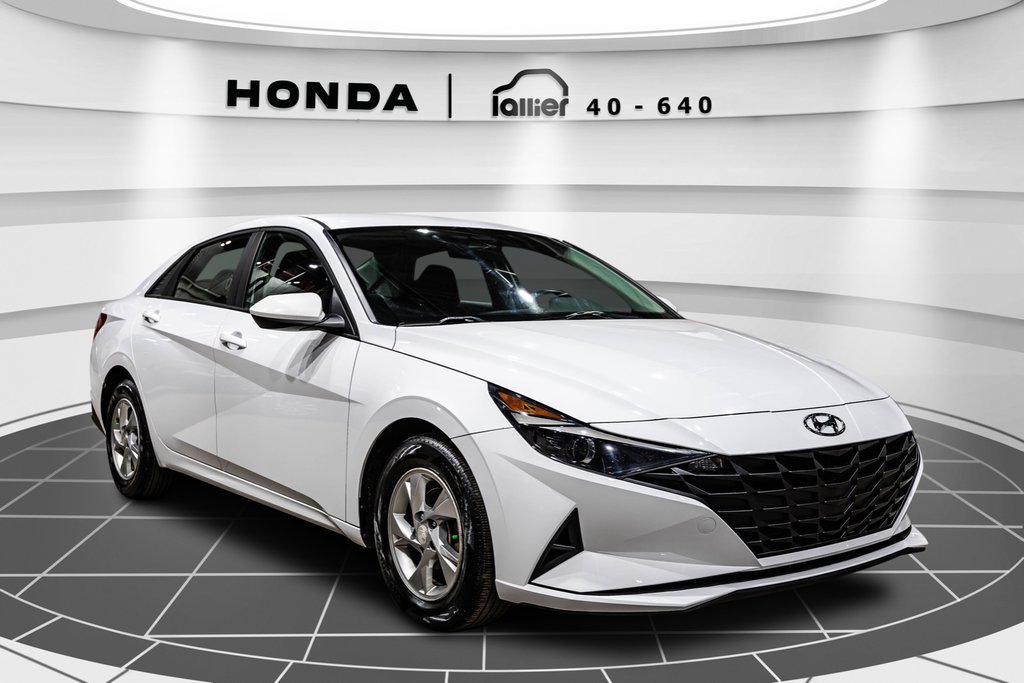 Hyundai Elantra Essential 2021 à Lachenaie, Québec - 9 - w1024h768px