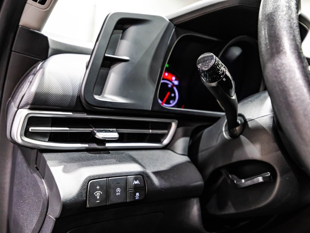 Hyundai Elantra Essential 2021 à Lachenaie, Québec - 20 - w1024h768px