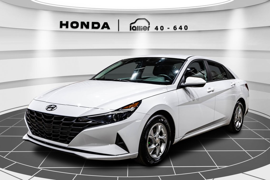 Hyundai Elantra Essential 2021 à Lachenaie, Québec - 3 - w1024h768px