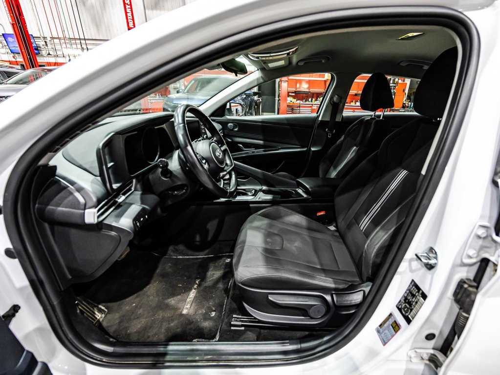 Hyundai Elantra Preferred 2021 à , Québec - 19 - w1024h768px