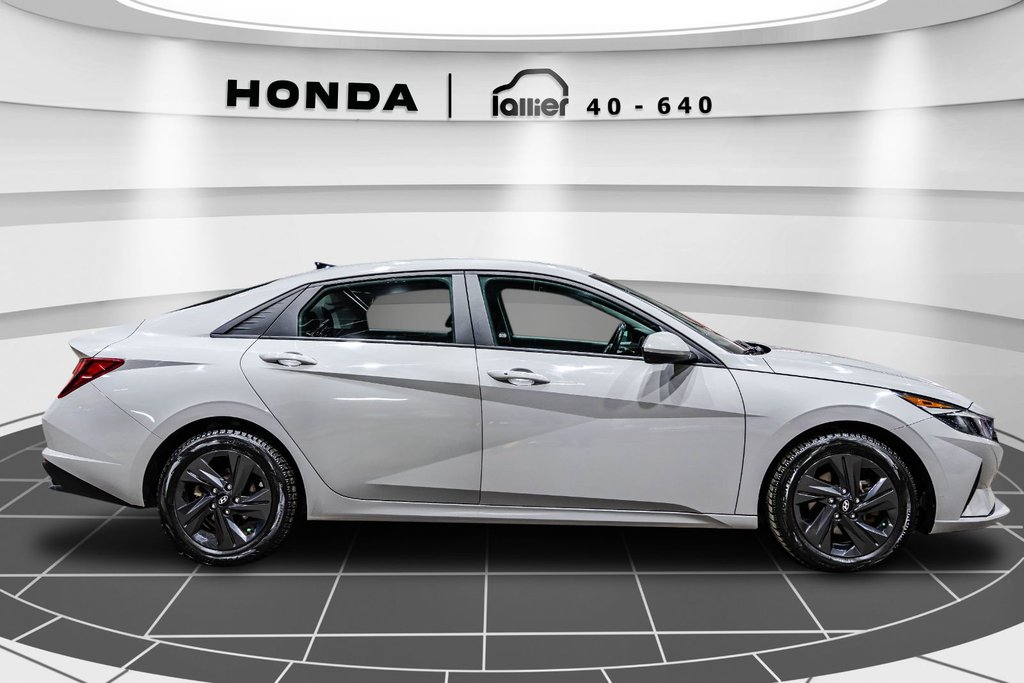 2022 Hyundai Elantra Preferred in , Quebec - 8 - w1024h768px