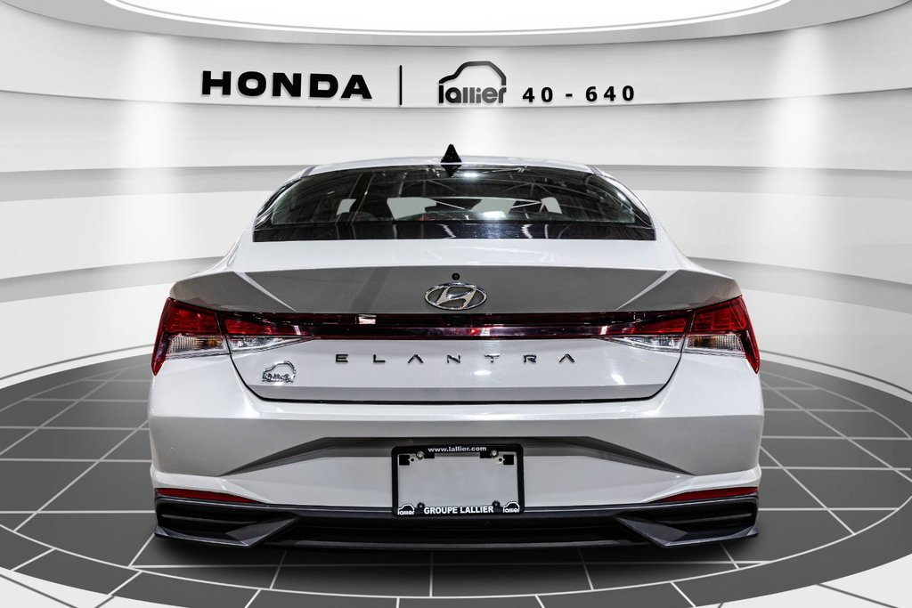2022 Hyundai Elantra Preferred in , Quebec - 6 - w1024h768px